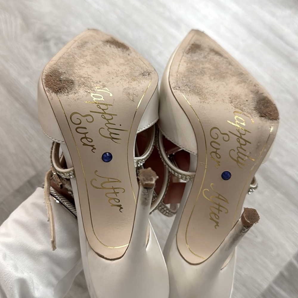 Jessica Simpson Weyemia Pointed Toe Pump - Picture 5 of 6